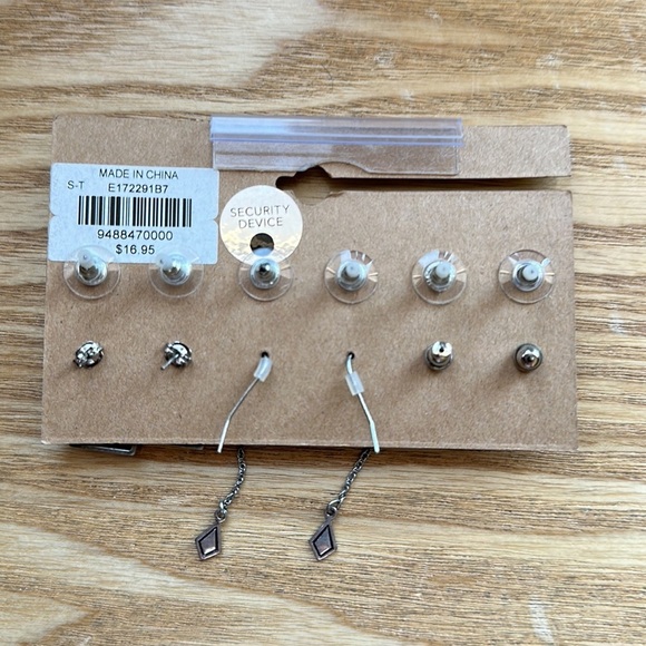 Buckle Earrings Pack of 6 Silver and Gray Color - Picture 4 of 4